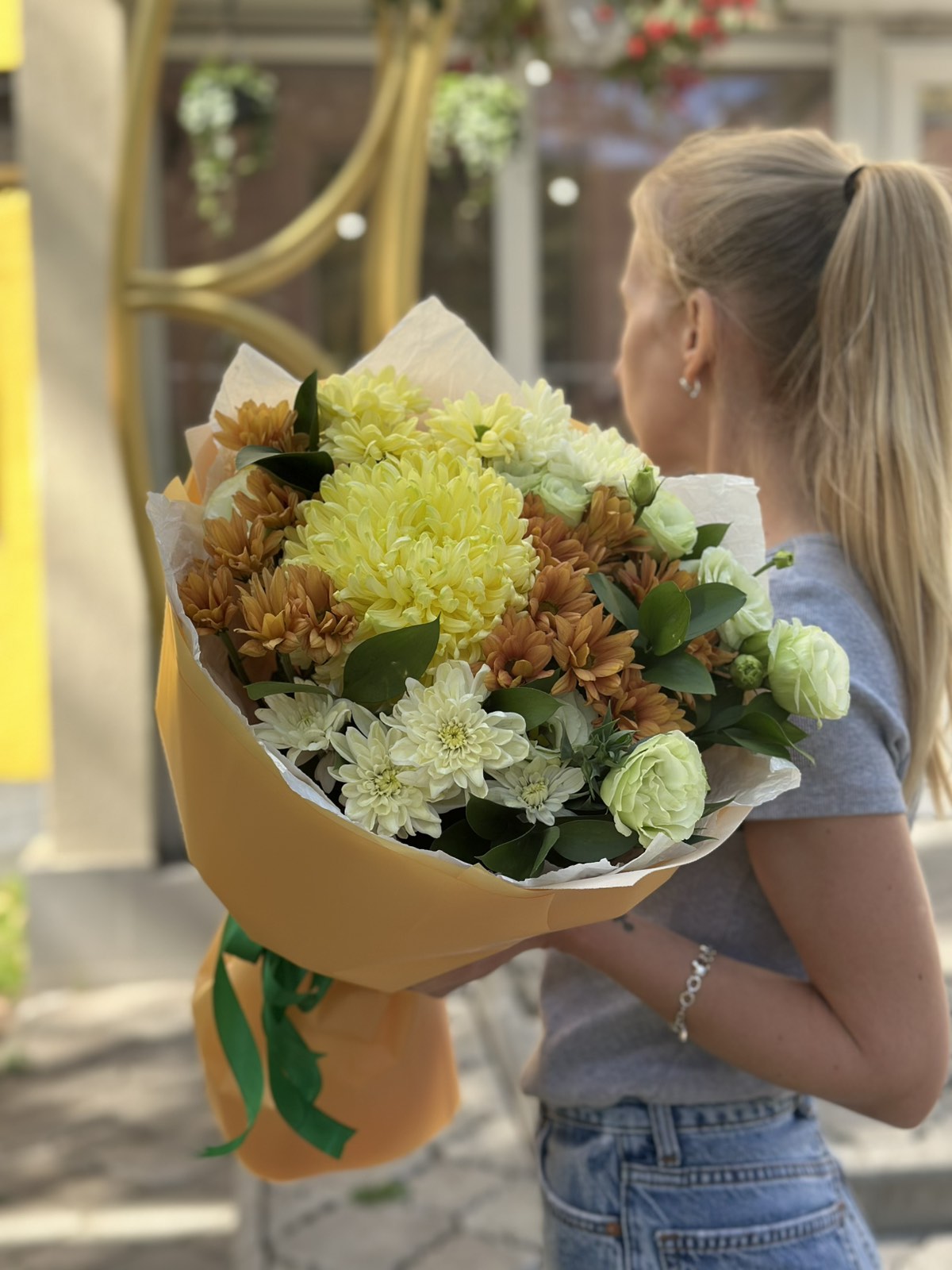 Букет квітковий "Peachy Bloom"